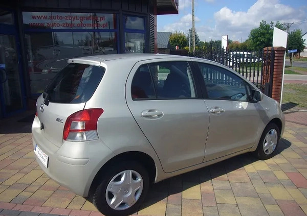 Toyota Yaris cena 20500 przebieg: 128000, rok produkcji 2010 z Krajenka małe 211